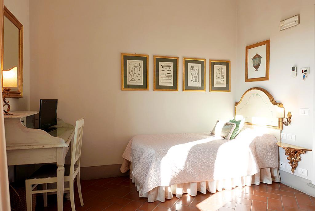Relais Cavalcanti Guest House Florence Ngoại thất bức ảnh